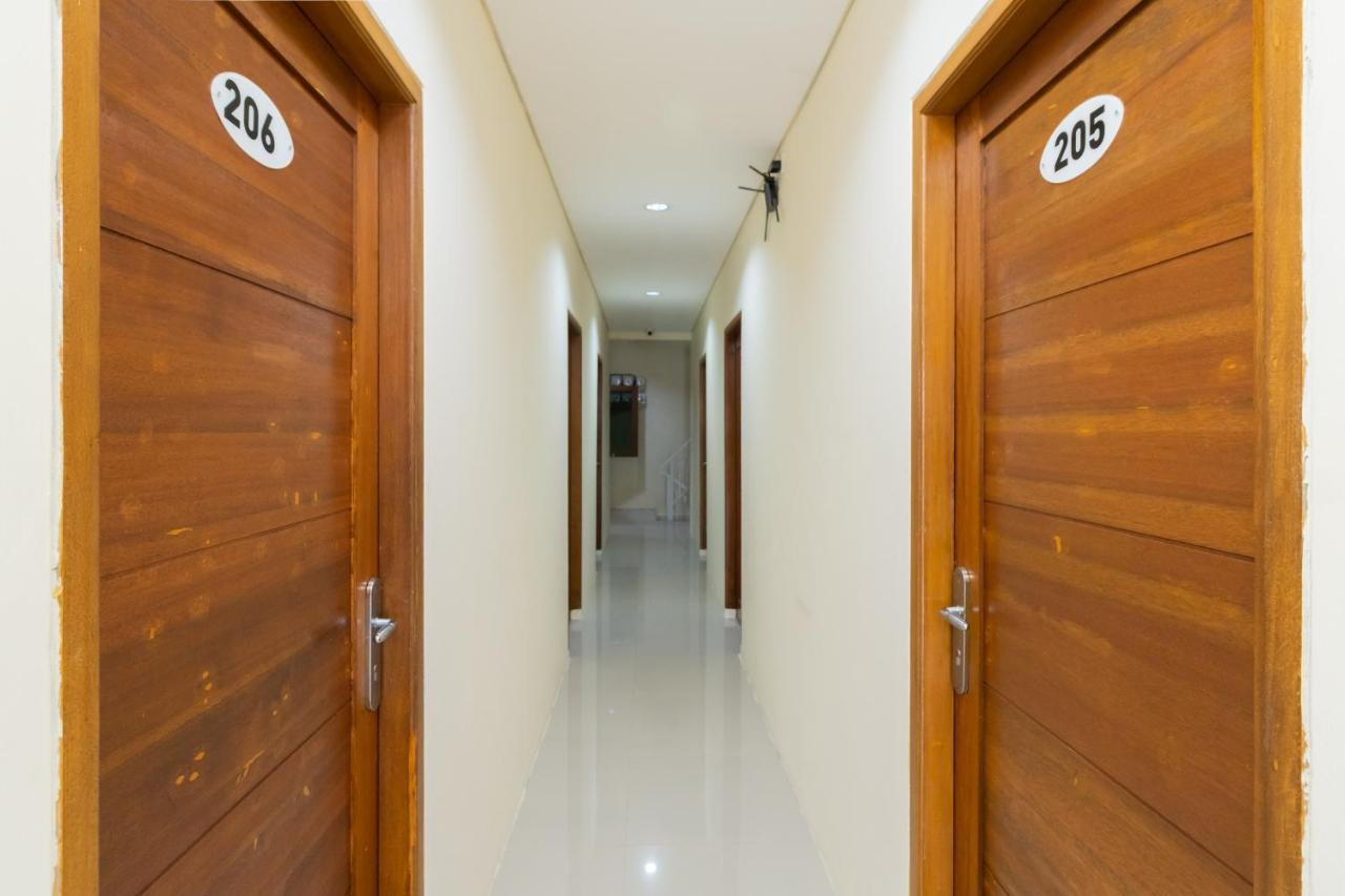 Reddoorz @ Kemanggisan Raya Jakarta