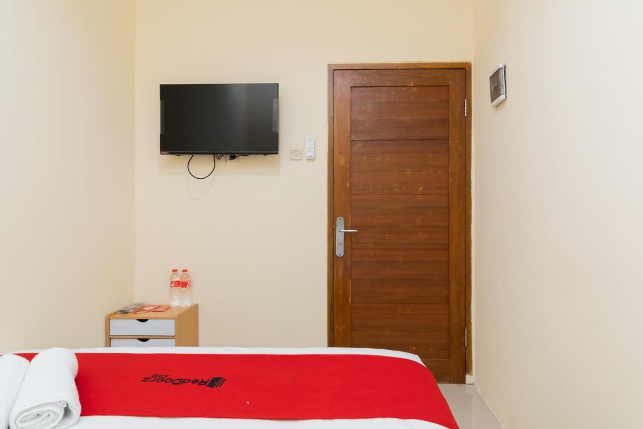 Reddoorz @ Kemanggisan Raya Hotel Jakarta